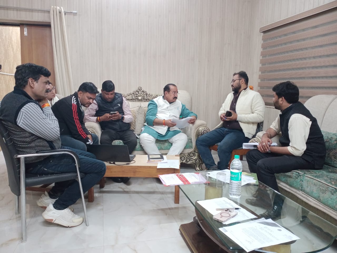 पहाड़ियों की अवैध कटाई पर प्रशासन सख्त,नियम तोड़ने वालों पर हो कठोर कार्रवाई’ - जिला कलेक्टर मेहता :: जिला कलेक्टर ने ली अधिकारियों की बैठक, सर्वे कर शीघ्र रिपोर्ट देने के दिये निर्दे