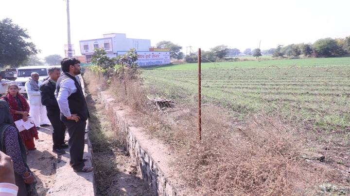 जमुनिया खुर्द में सुनी ग्रामीणों की समस्‍याएं