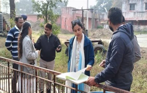 कलेक्टर ने वाटर ट्रीटमेंट प्लांट मोरवनी का निरीक्षण किया शहर में चल रहे है पेयजल पाइपलाइन सुधार कार्यों का अवलोकन कर दिये आवश्यक निर्देश