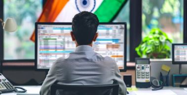 आउटसोर्स कर्मचारियों के भरोसे सरकारी कामकाज,10 लाख आउटसोर्स कर्मचारी संभाल रहे महत्वपूर्ण काम