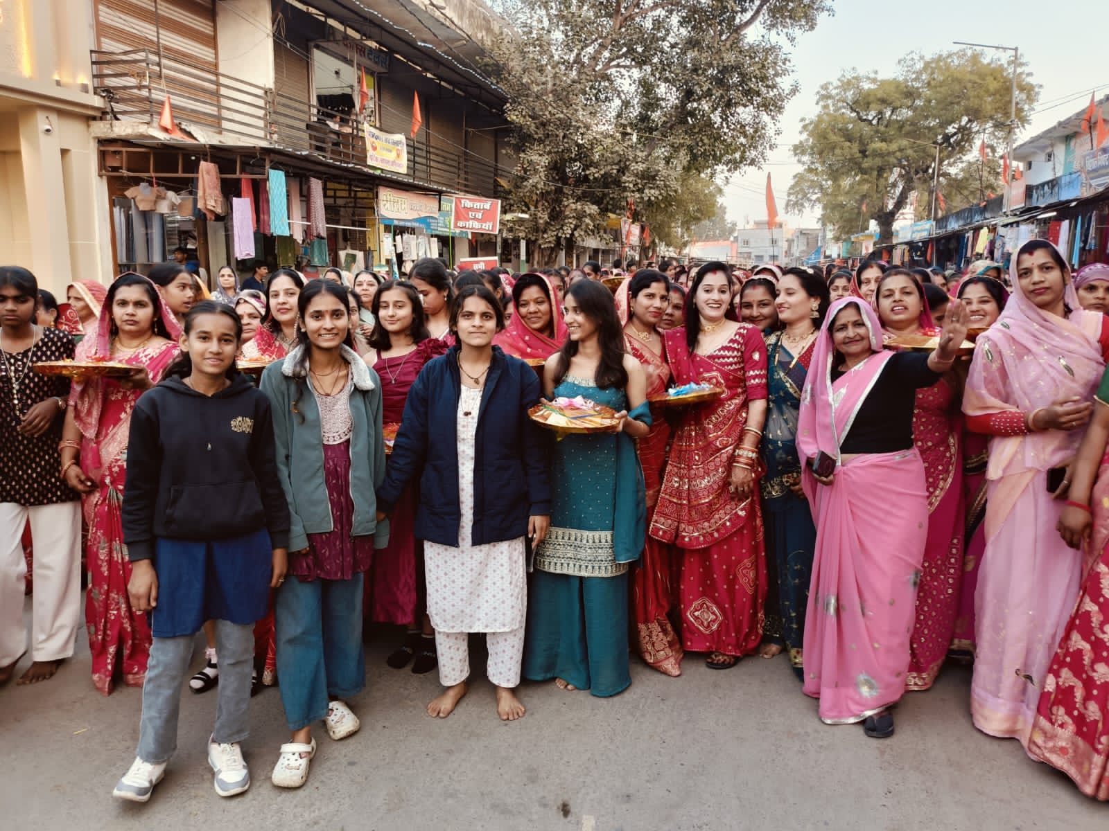 विराट हिन्दू सम्मेलन को लेकर चारभुजा नाथ को लगाया छप्पन भोग,नगर में छप्पन भोग के साथ निकली विशाल शौभायात्रा