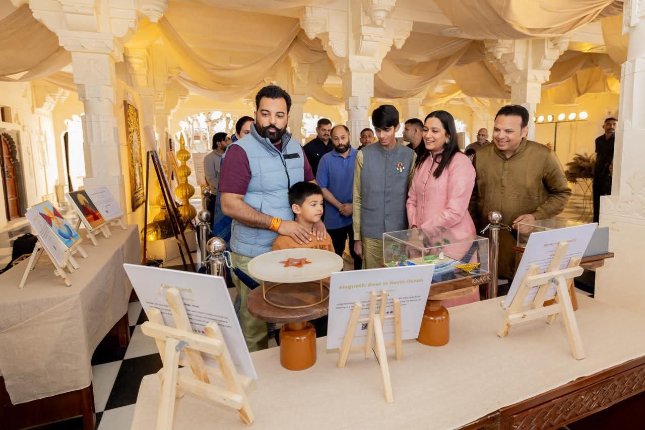 सिटी पैलेस संग्रहालय में  कला प्रदर्शनी का भव्य आयोजन,युवा प्रतिभाओं को आगे बढ़ाने का दायित्व हमारी सांस्कृतिक जिम्मेदारी - डॉ. लक्ष्यराज सिंह मेवाड़