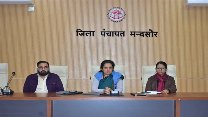 प्रेस वार्ता में कलेक्टर ने दी पत्रकारों को विस्तृत जानकारी