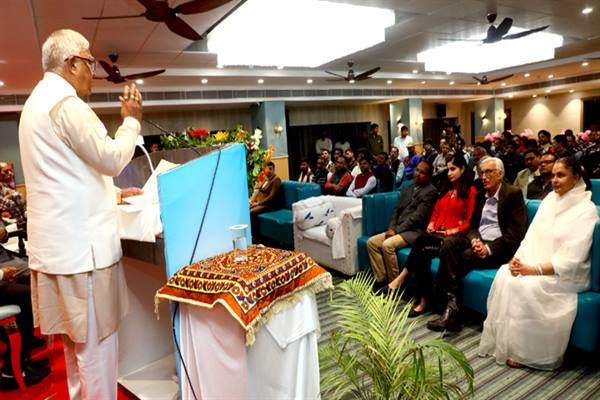 वंदे मातरम् गीत और बिरसा मुण्डा के संघर्ष ने स्वतंत्रता आंदोलन को दिया जनाधार : राज्यपाल श्री पटेल,  राज्यपाल राष्ट्रीय चेतना के दो स्वर विषय पर आयोजित संगोष्ठी में हुए शामिल