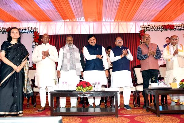 वृद्धजनों की सेवा और ओल्ड एज होम की स्थापना के लिए सरकार ने समाज को साथ जोड़ा : मुख्यमंत्री डॉ. यादव