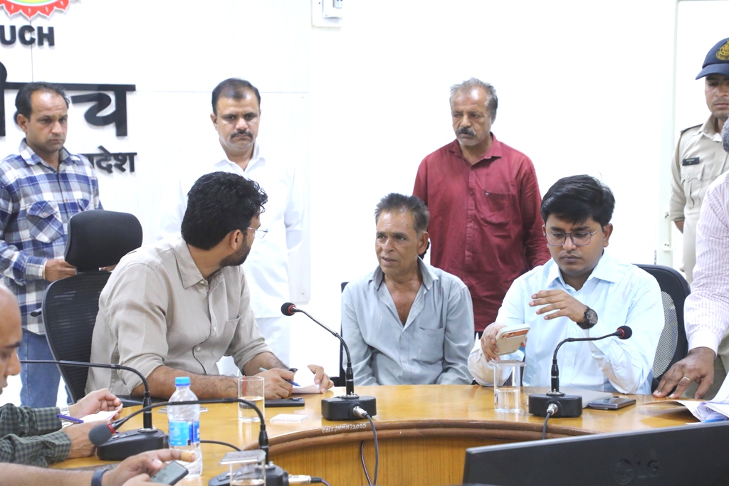 Main News Photo